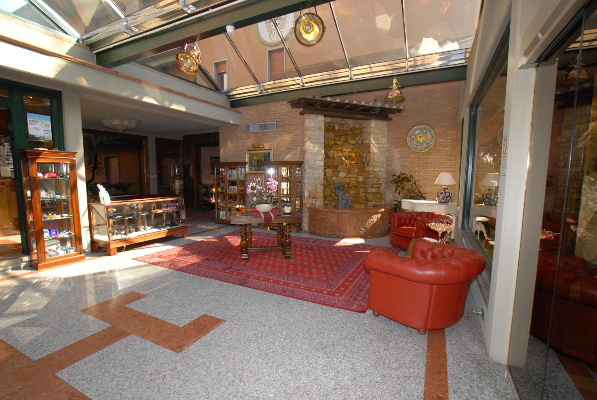 Hotel Villa Delle Rose Pescia Buitenkant foto