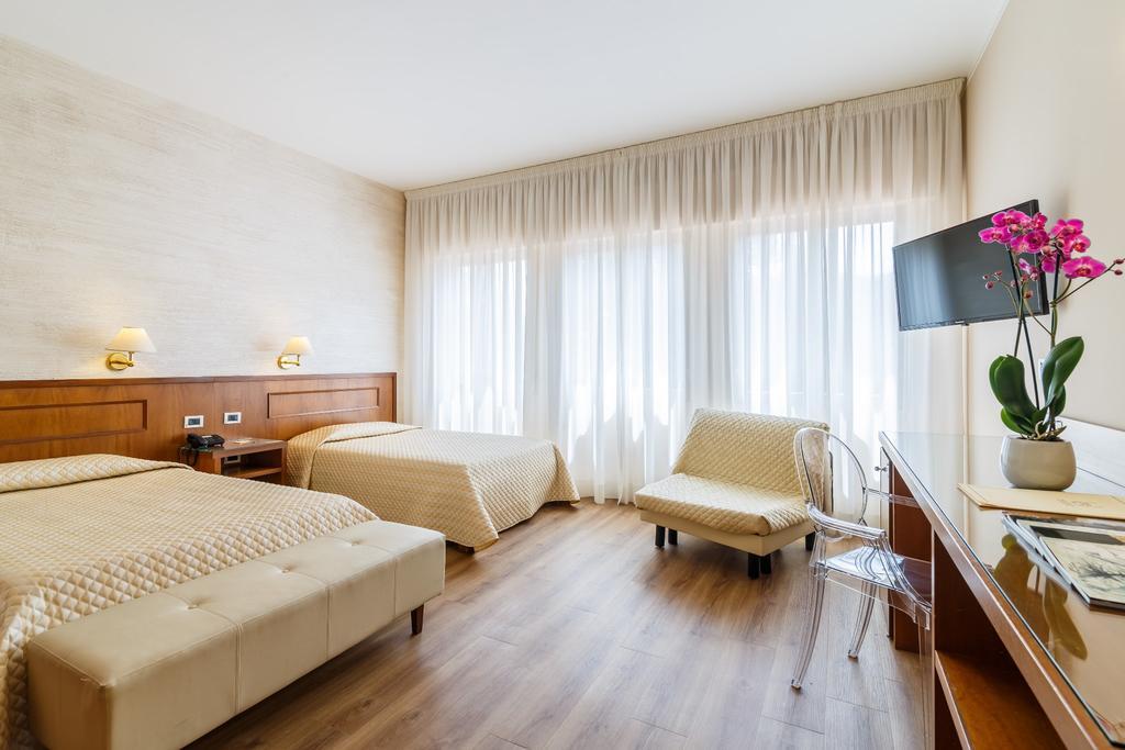 Hotel Villa Delle Rose Pescia Buitenkant foto