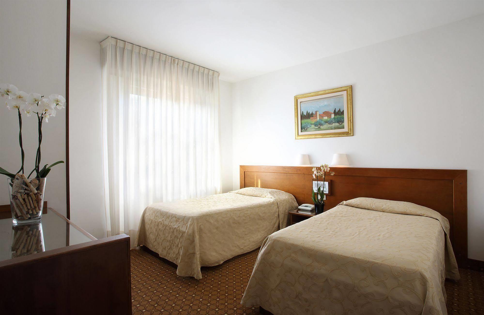 Hotel Villa Delle Rose Pescia Buitenkant foto